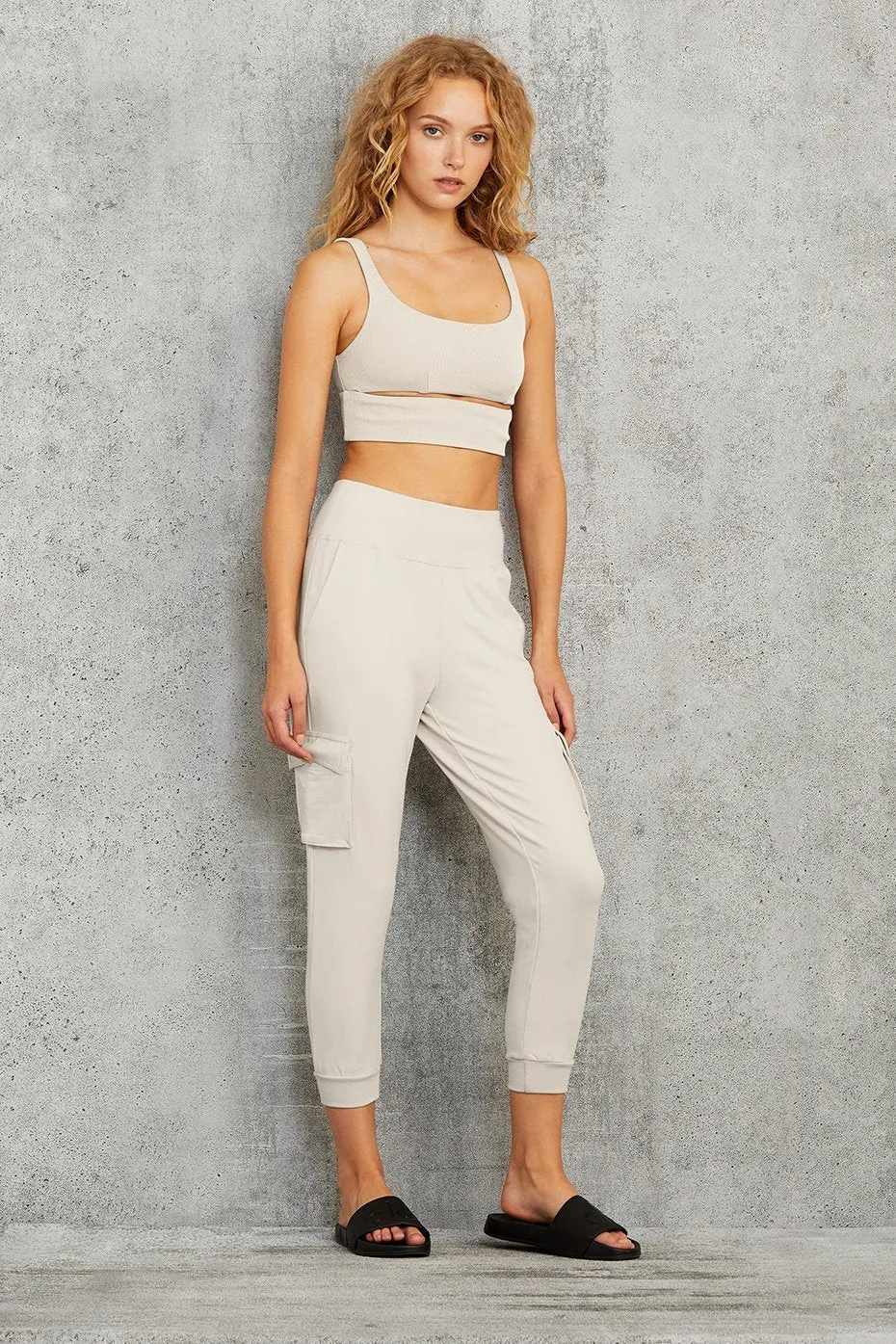 7/8 High-Waist Cargo Sweatpant - Bone