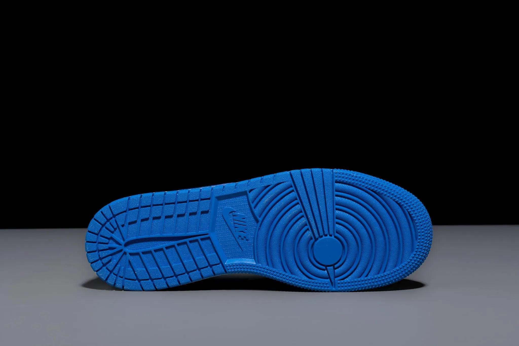 Air Jordan 1 Low GS 'Royal Toe'