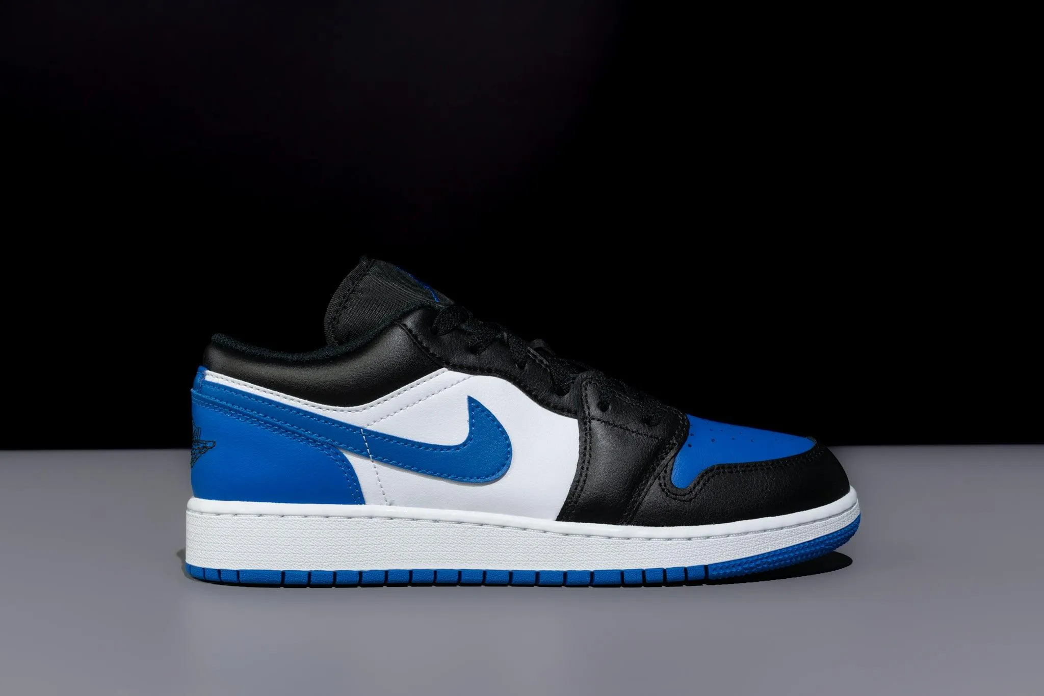 Air Jordan 1 Low GS 'Royal Toe'