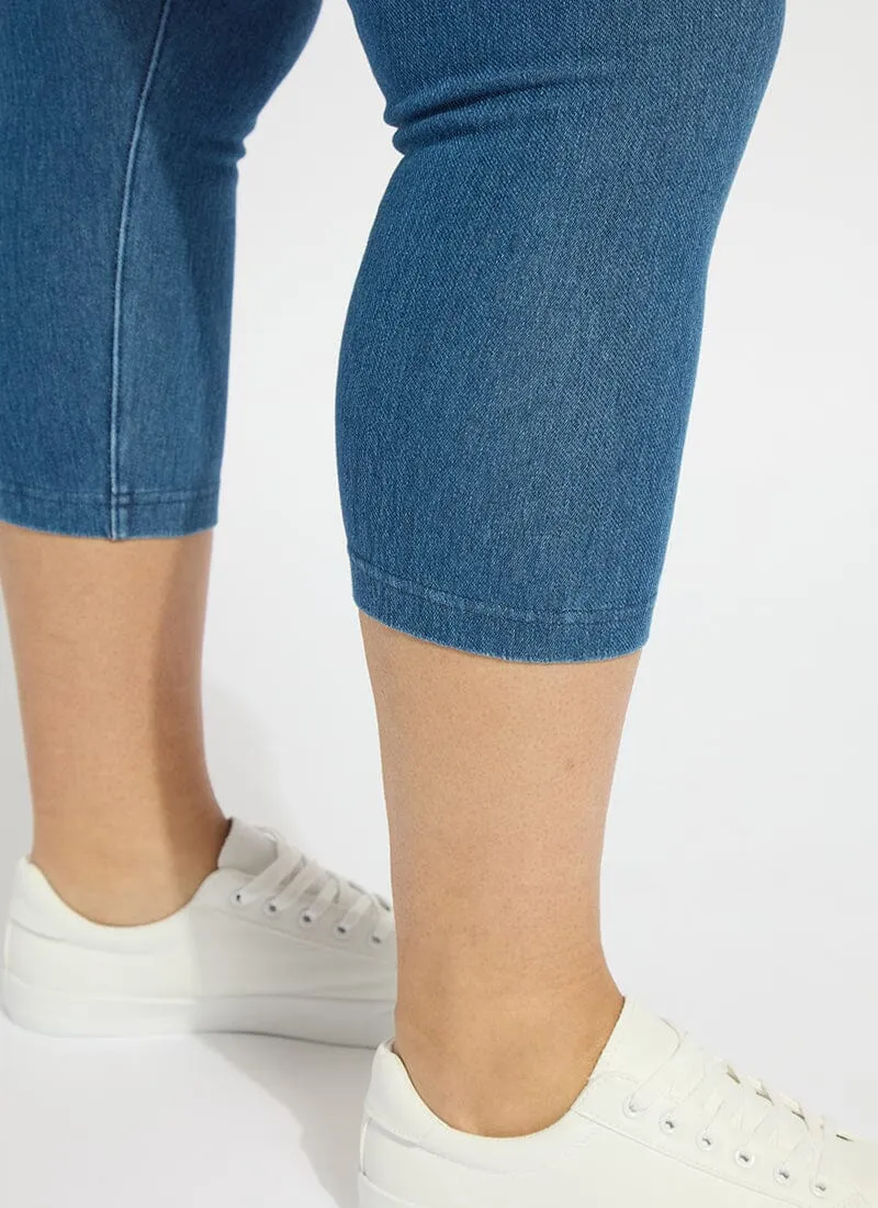 Denim Capri (Plus Size, 21.5" Inseam)