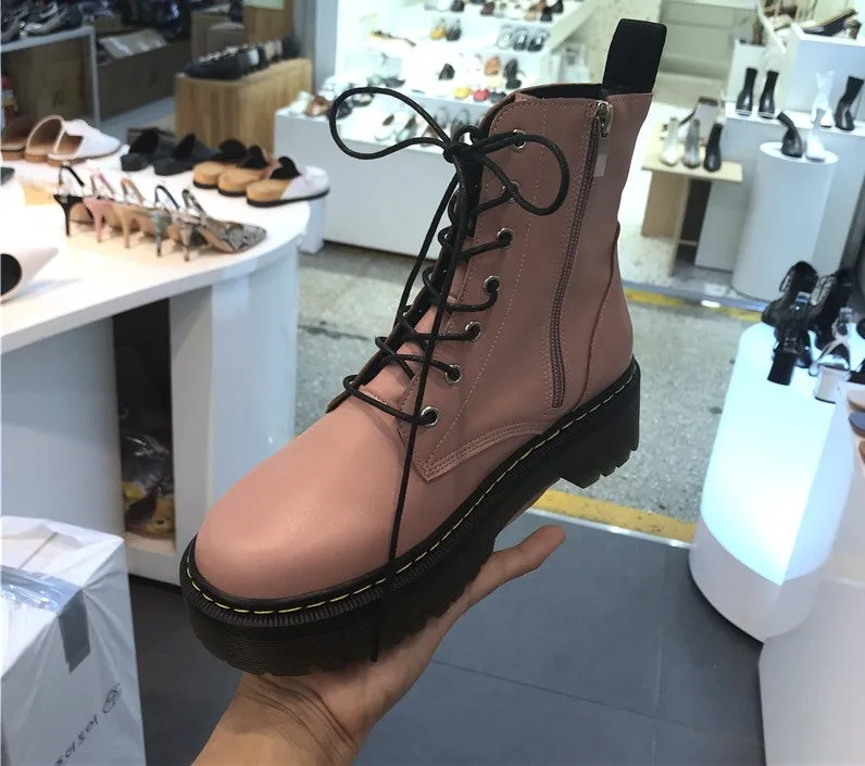 LUXE SEVEN DESIGN CHUNKY LACE UP ANKLE BOOTS