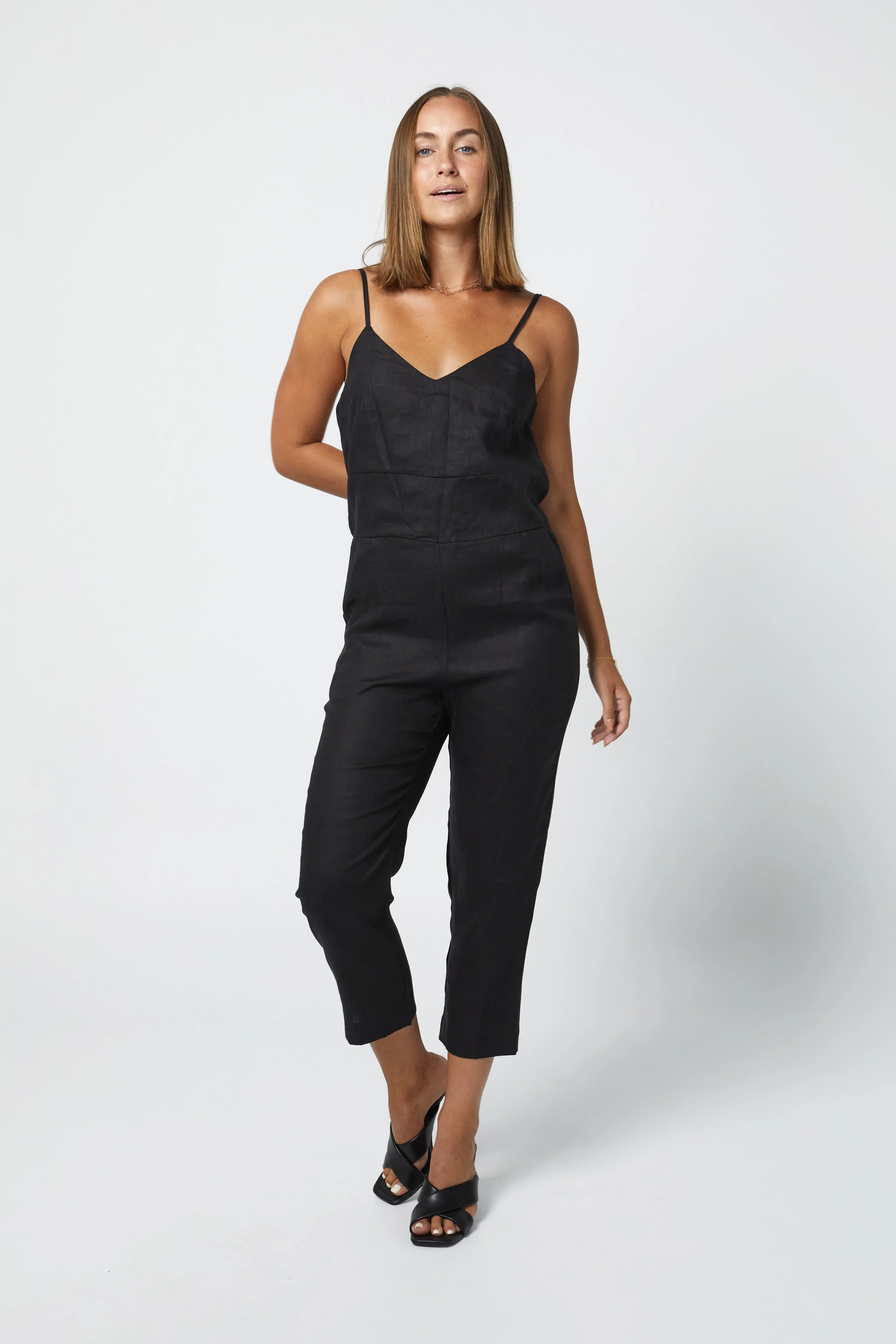 MARLEY LINEN JUMPSUIT - BLACK