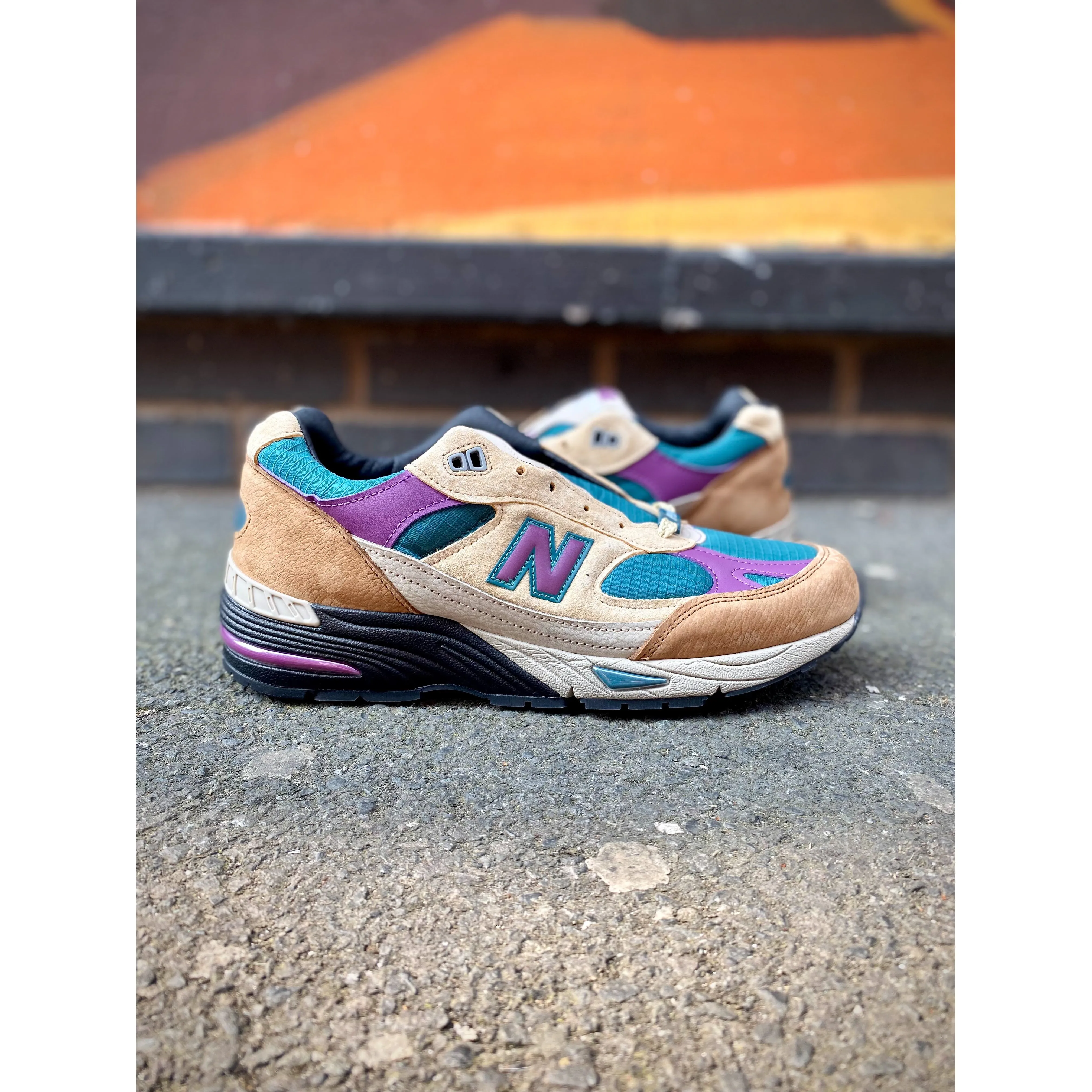 New Balance 991 x Palace  MiUK 'Taos Taupe Grape'