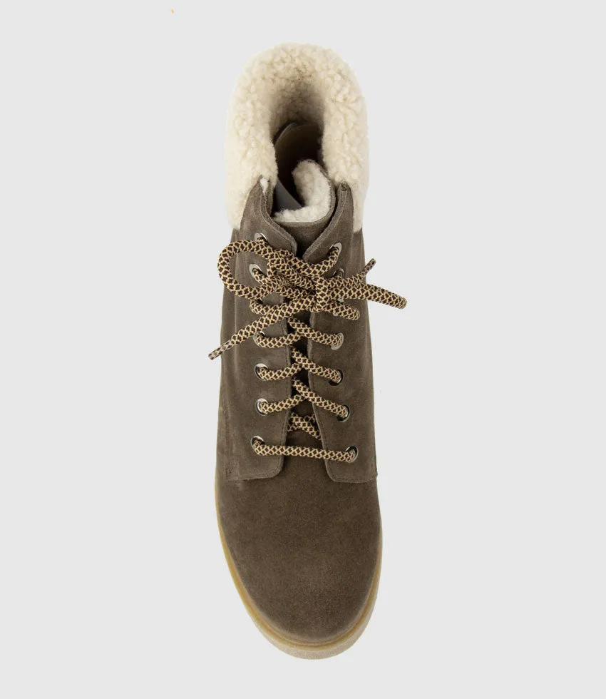 ZOOM Lace Up with Shearling in Stone Suede